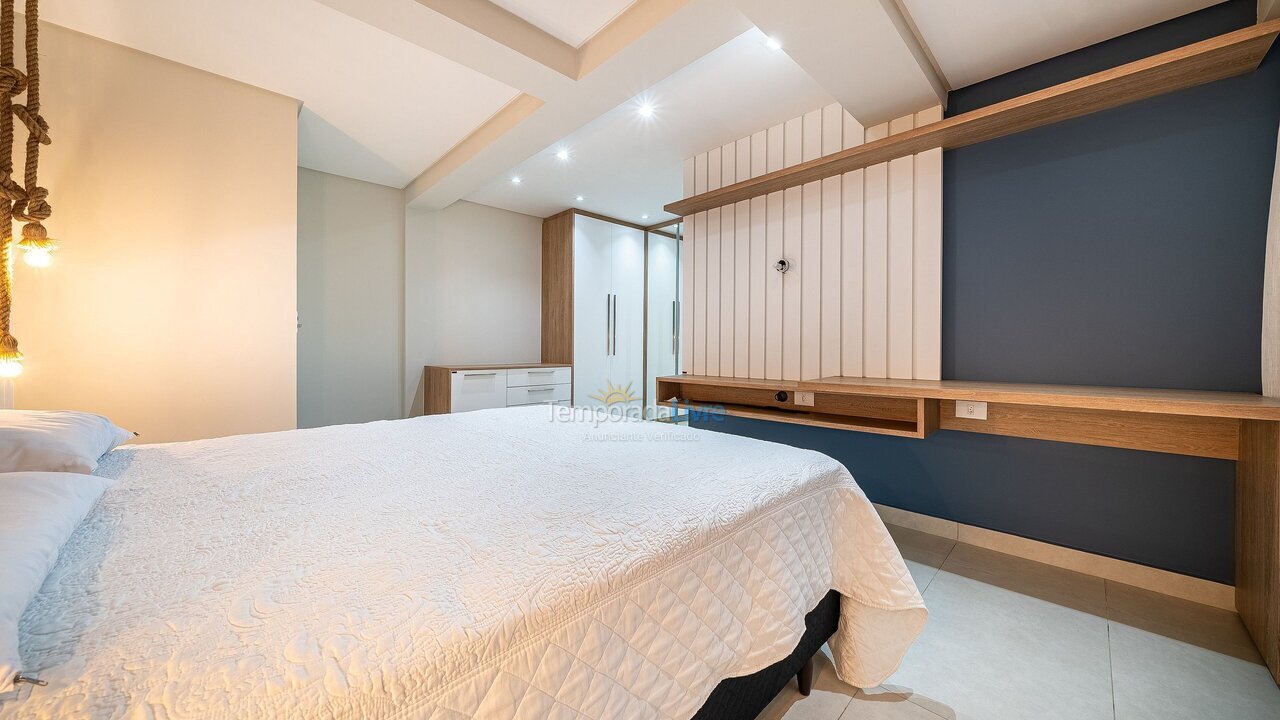 Apartamento para aluguel de temporada em Bombinhas (Canto Grande)