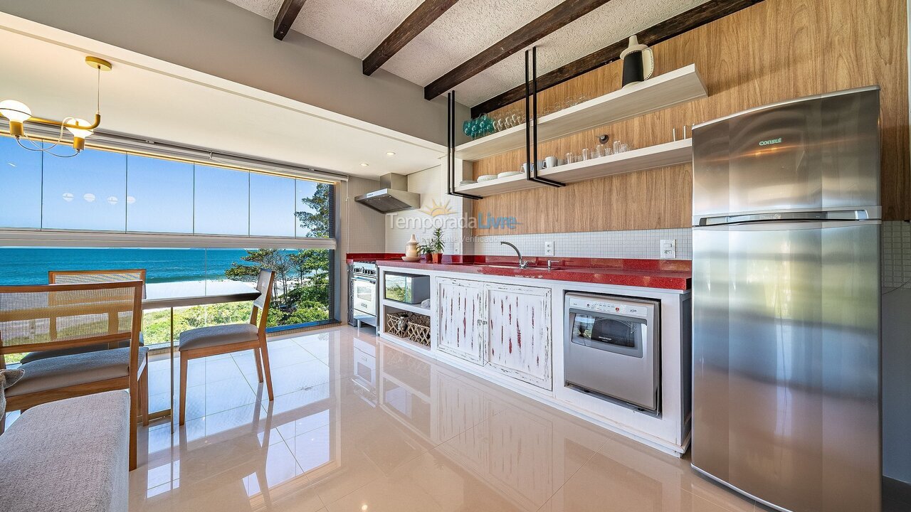 Apartamento para aluguel de temporada em Bombinhas (Praia de Quatro Ilhas)