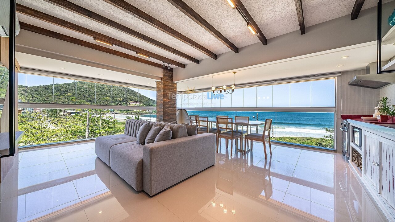 Apartamento para aluguel de temporada em Bombinhas (Praia de Quatro Ilhas)