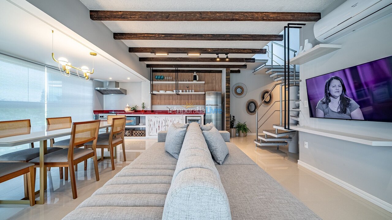 Apartamento para aluguel de temporada em Bombinhas (Praia de Quatro Ilhas)