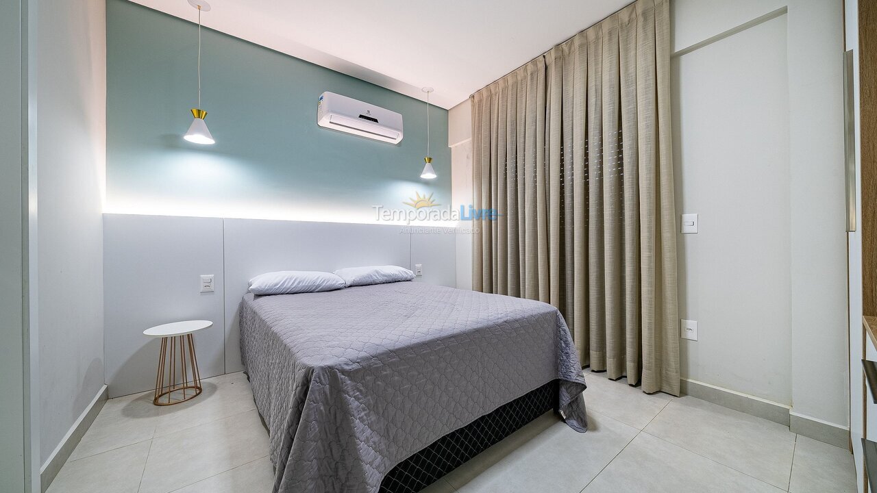 Apartamento para aluguel de temporada em Bombinhas (Canto Grande)