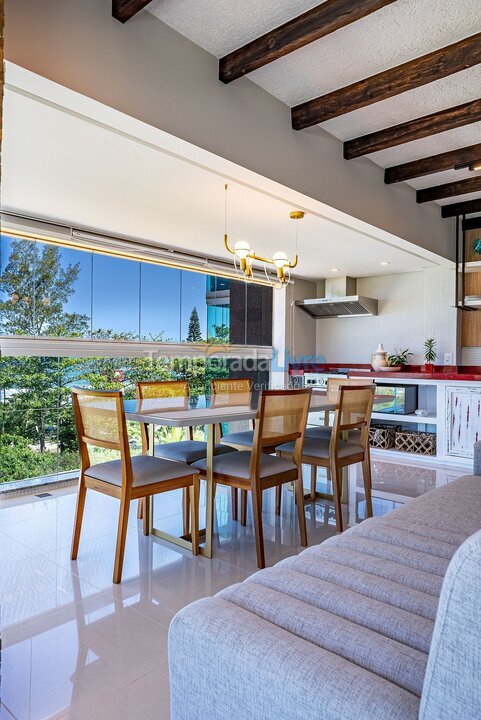 Apartamento para aluguel de temporada em Bombinhas (Praia de Quatro Ilhas)