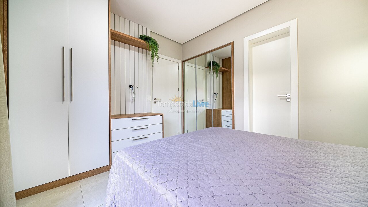 Apartamento para aluguel de temporada em Bombinhas (Canto Grande)