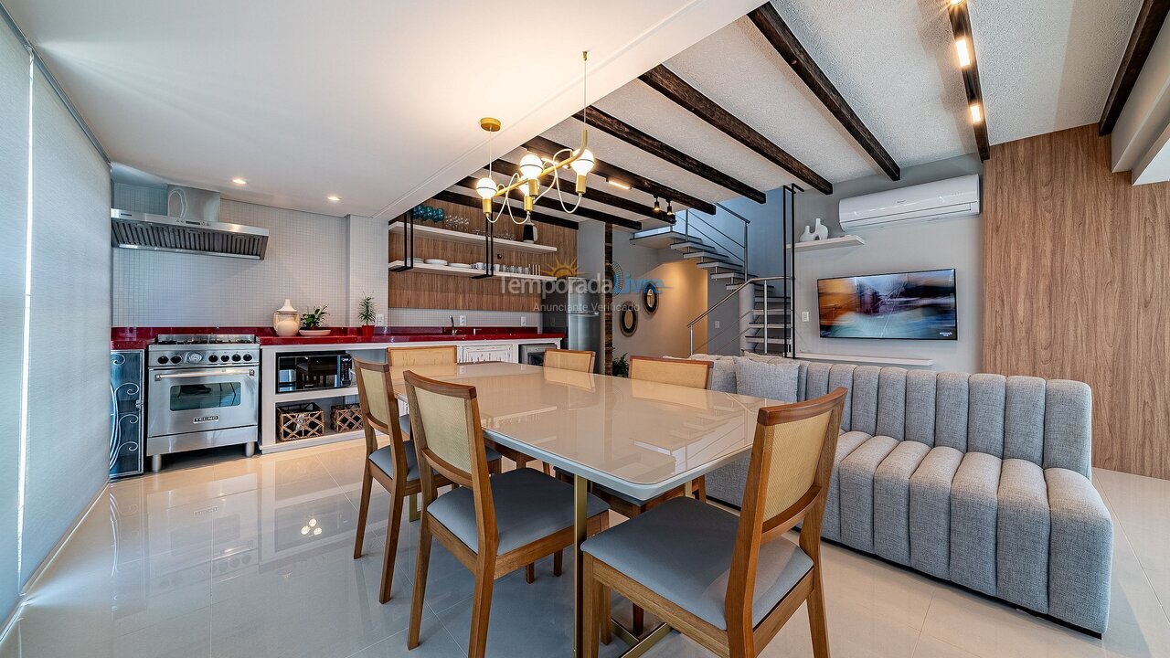 Apartamento para aluguel de temporada em Bombinhas (Praia de Quatro Ilhas)