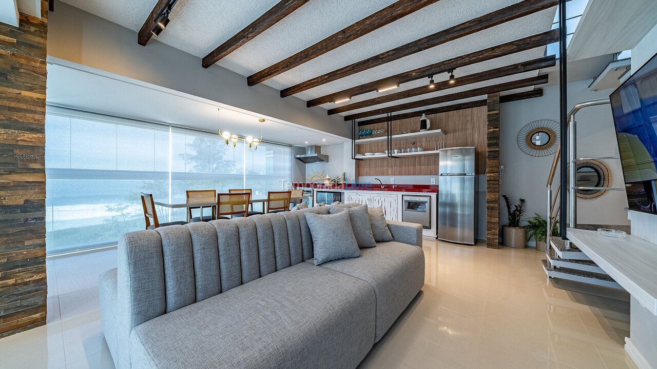 Apartamento para aluguel de temporada em Bombinhas (Praia de Quatro Ilhas)