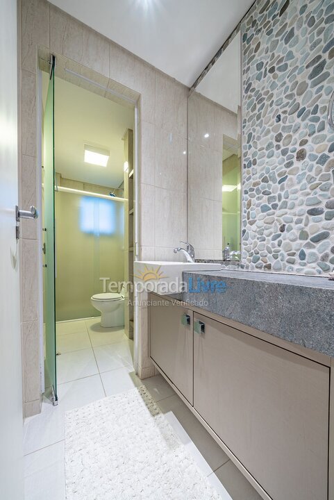 Apartamento para alquiler de vacaciones em Bombinhas (Praia de Bombas)