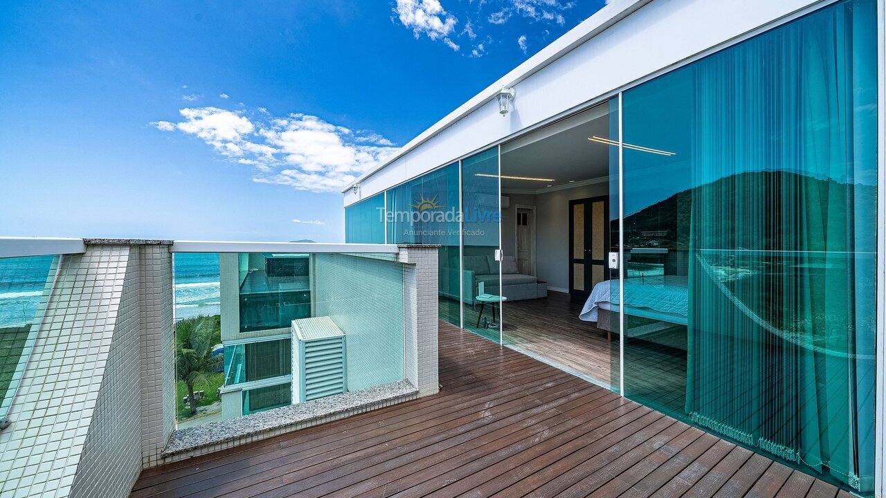 Apartamento para aluguel de temporada em Bombinhas (Praia de Quatro Ilhas)