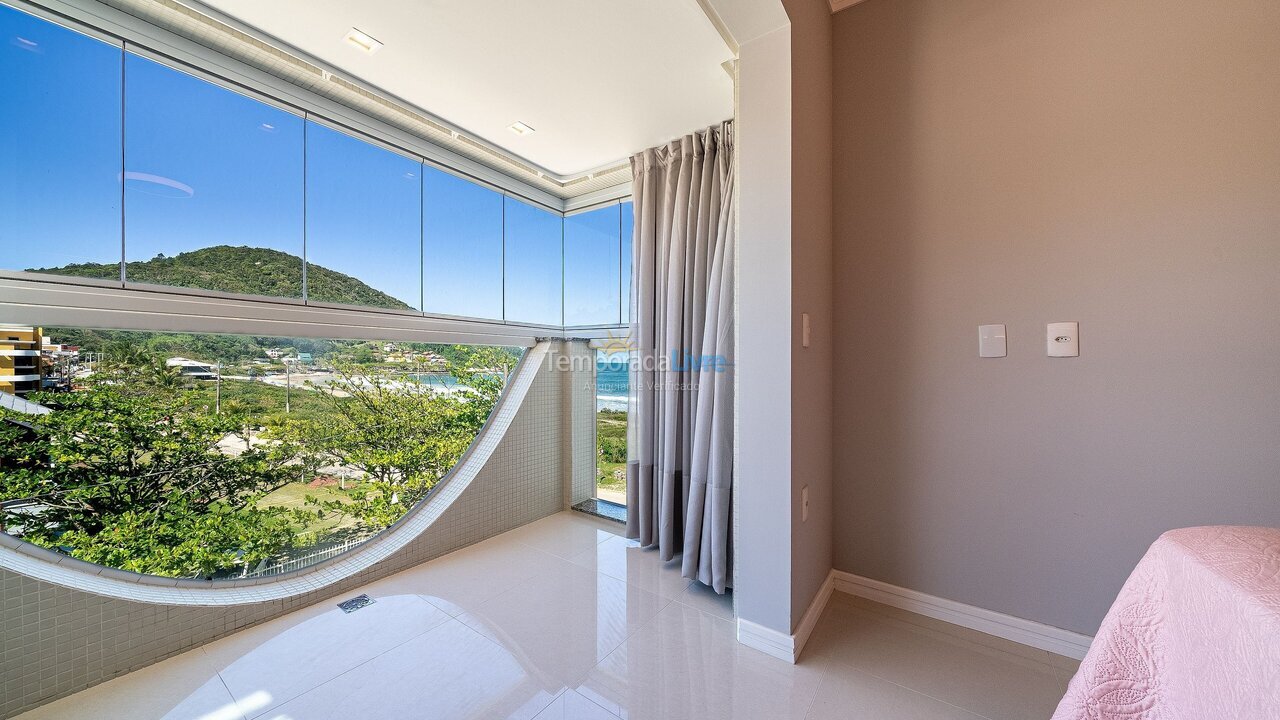 Apartamento para aluguel de temporada em Bombinhas (Praia de Quatro Ilhas)