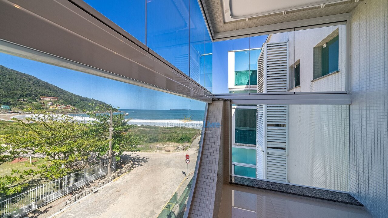 Apartamento para aluguel de temporada em Bombinhas (Praia de Quatro Ilhas)
