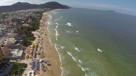 LINDA COBERTURA FRENTE TOTAL AO MAR