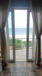 LINDA COBERTURA FRENTE TOTAL AO MAR