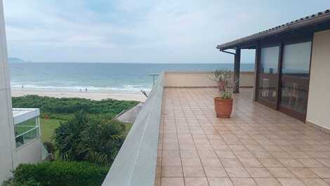 LINDA COBERTURA FRENTE TOTAL AO MAR