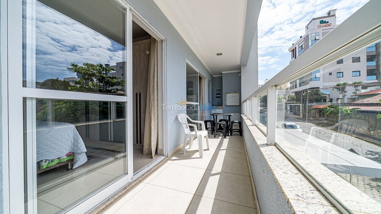 Apartment for vacation rental in Bombinhas (Praia de Bombas)