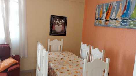 Espaço da sala de jantar.