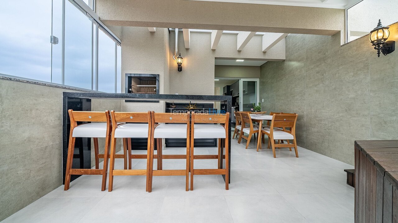 Apartment for vacation rental in Bombinhas (Mariscal)