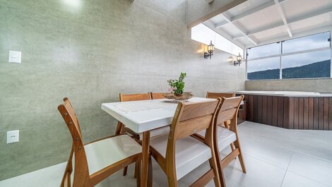 146 - Penthouse with 3 suites and Jacuzzi in Mariscal