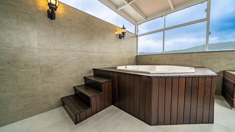 146 - Penthouse with 3 suites and Jacuzzi in Mariscal