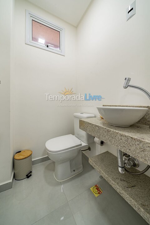 Apartment for vacation rental in Bombinhas (Mariscal)