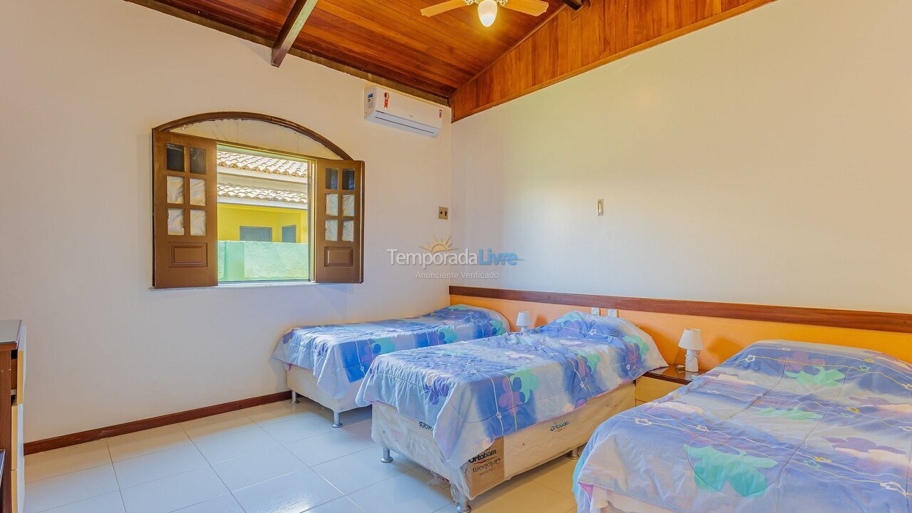 Casa para aluguel de temporada em Camaçari (Praia de Guarajuba)