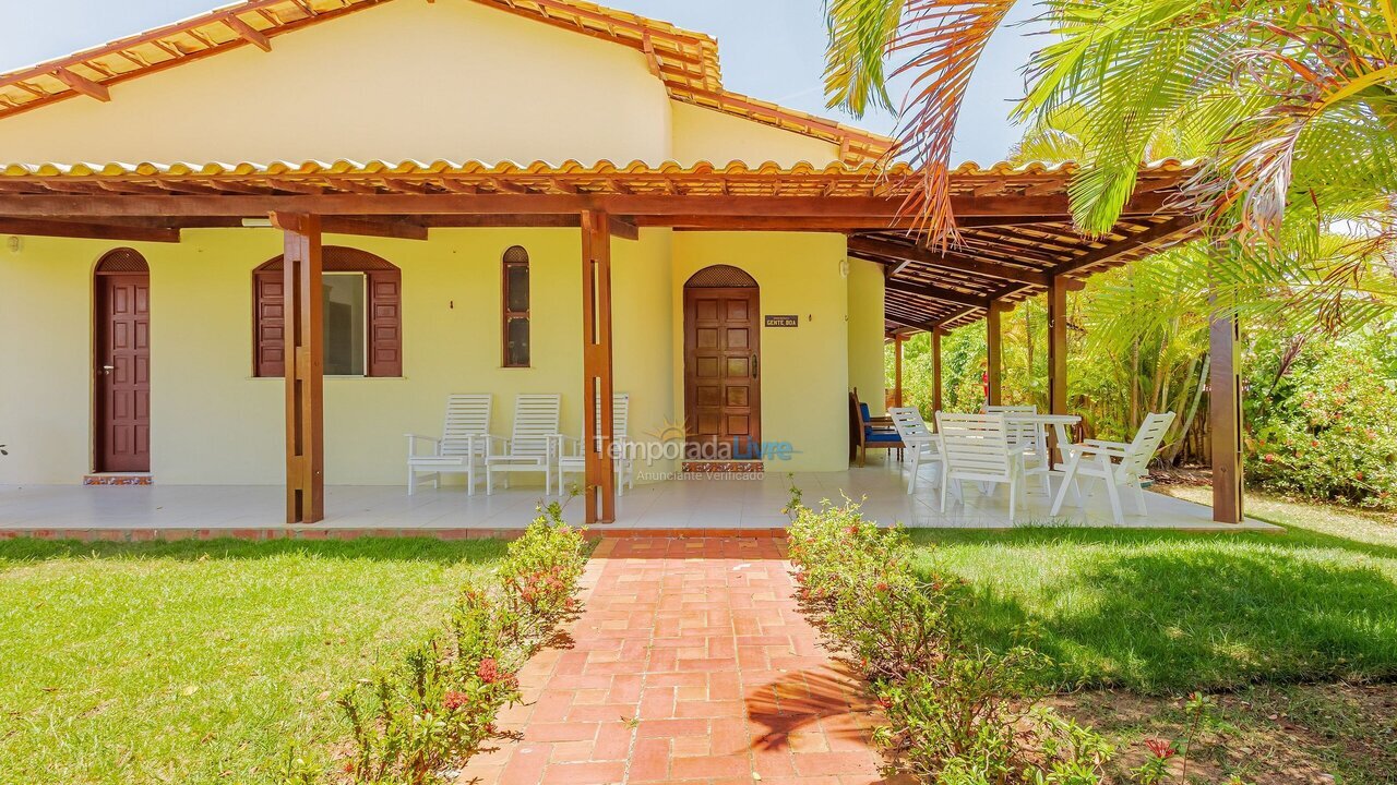 Casa para aluguel de temporada em Camaçari (Praia de Guarajuba)