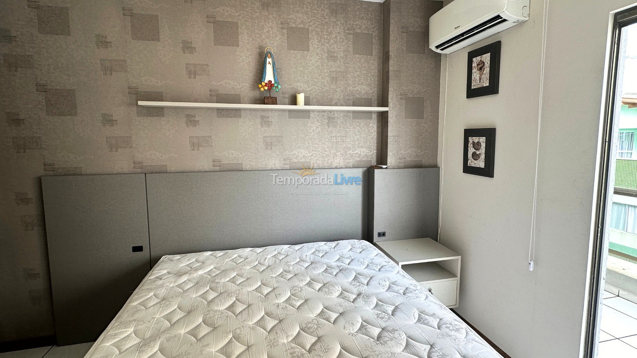 Apartamento para aluguel de temporada em Itapema (Meia Praia)