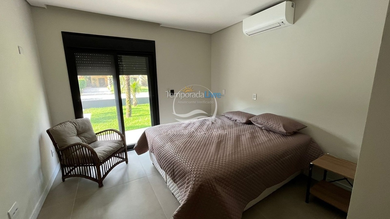 Casa para aluguel de temporada em Bertioga (Riviera de São Lourenço)