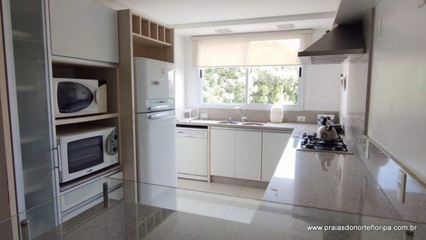 APARTAMENTO 3 SUITES 7 PERSONAS ALTO ESTÁNDAR VISTA AL MAR FLORIANOPOLIS