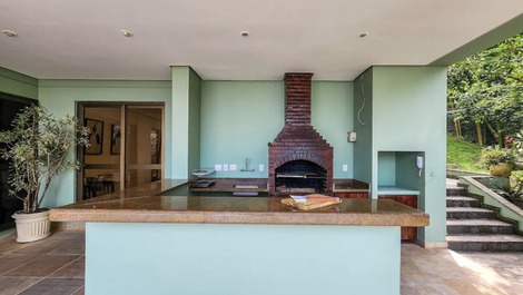 MANSIÓN FRENTE AL MAR - POSIBLES EVENTOS