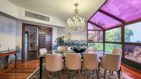 MANSIÓN FRENTE AL MAR - POSIBLES EVENTOS