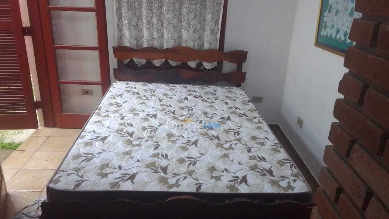 Casa para aluguel de temporada em Ubatuba (Lagoinha)