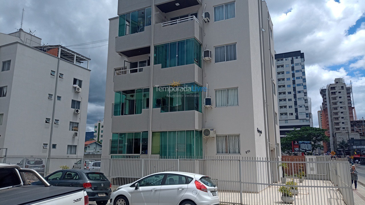 Apartamento para alquiler de vacaciones em Itapema (Meia Praia)