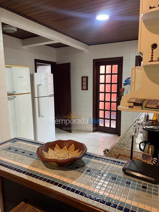 House for vacation rental in São Sebastião (Camburi)