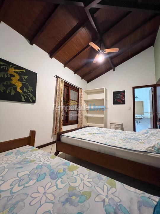 House for vacation rental in São Sebastião (Camburi)
