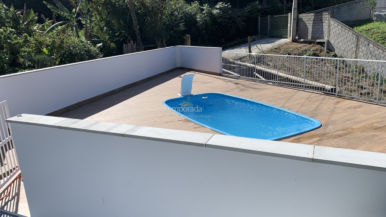 Casa para alquiler de vacaciones em Garopaba (Praia do Siriu)