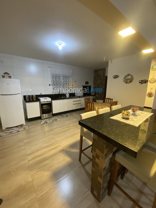 Casa para alquiler de vacaciones em Garopaba (Praia do Siriu)