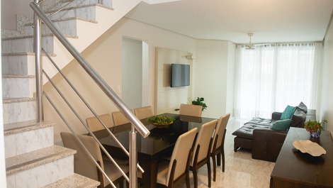 High Luxury Penthouse in Praia do Forte with Swimming Pool