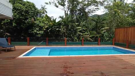 CASA DENTRO DE CONDOMINIO EN PLAYA JUQUEHY DISPONIBLE PARA AÑO NUEVO