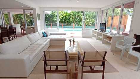 CASA DENTRO DE CONDOMINIO EN PLAYA JUQUEHY DISPONIBLE PARA AÑO NUEVO