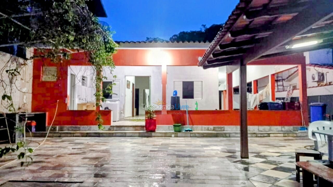 Casa para aluguel de temporada em Capitólio (Escarpas do Lago)