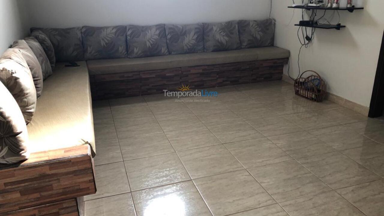 Casa para aluguel de temporada em Capitólio (Escarpas do Lago)