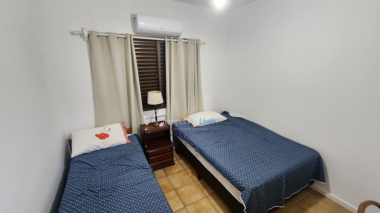 Apartment for vacation rental in Guarujá (Pitangueiras)