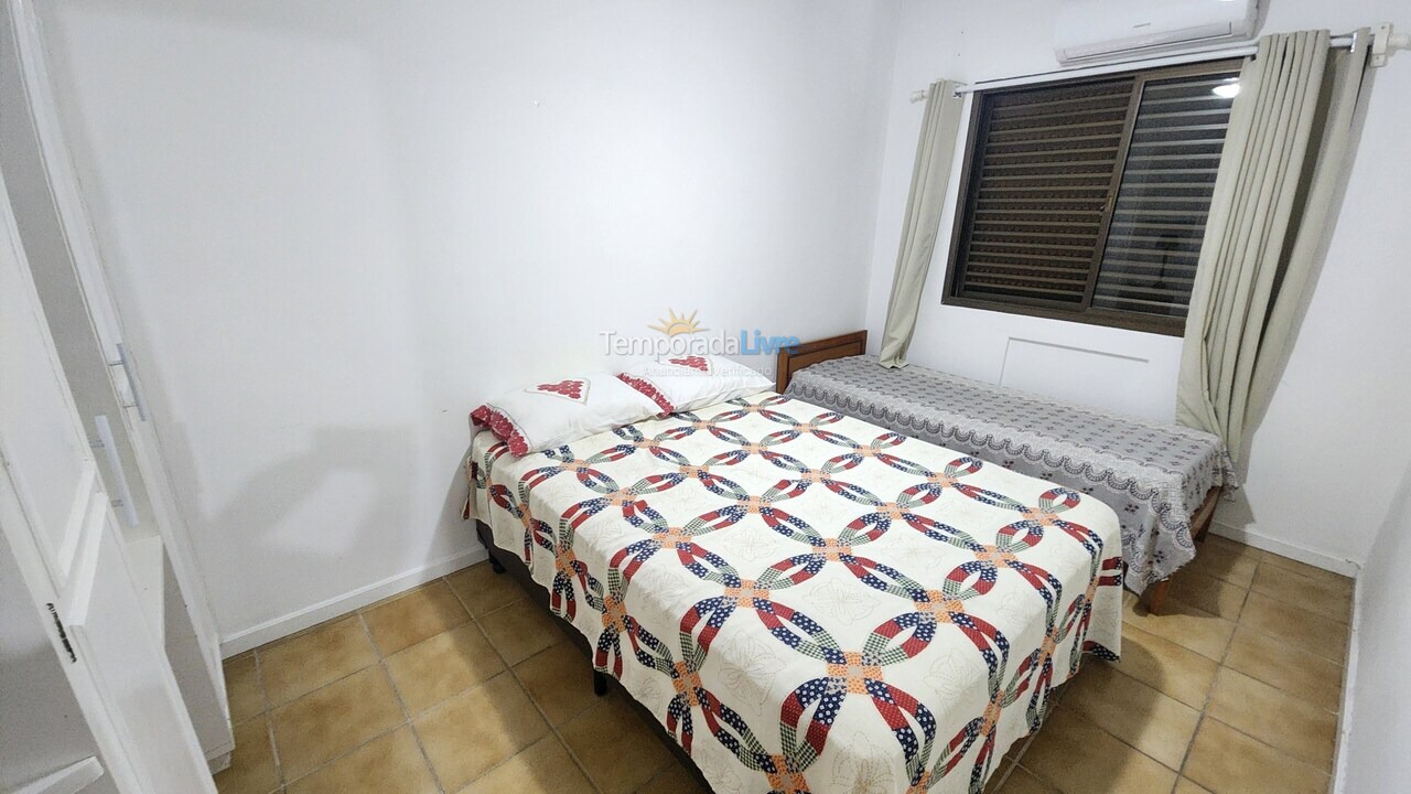 Apartment for vacation rental in Guarujá (Pitangueiras)