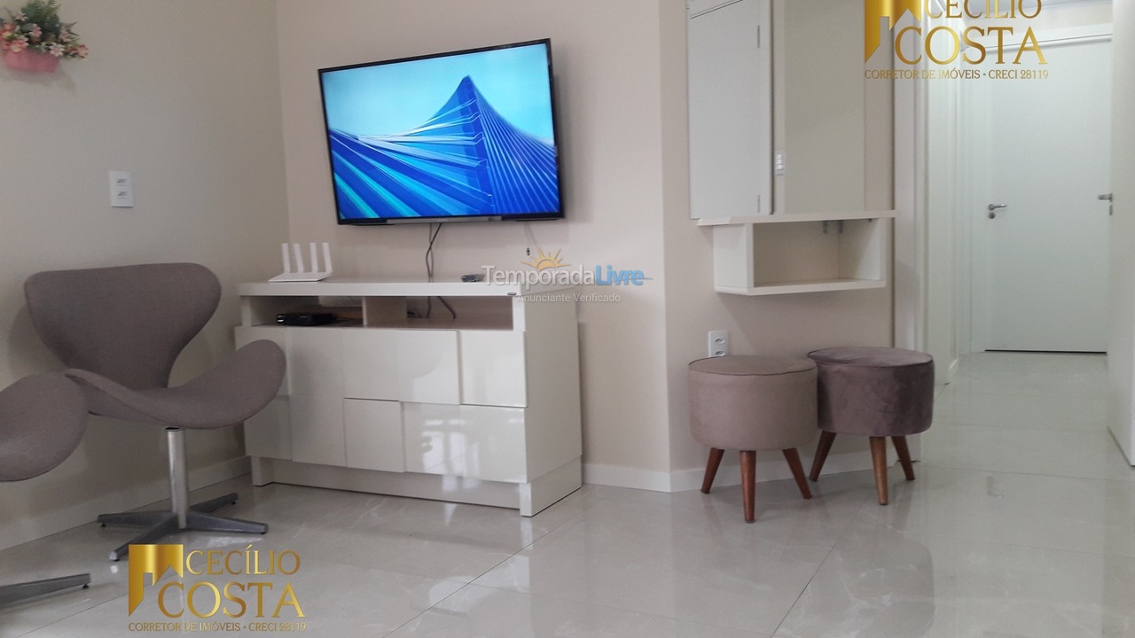 Apartamento para aluguel de temporada em Itapema (Meia Praia)