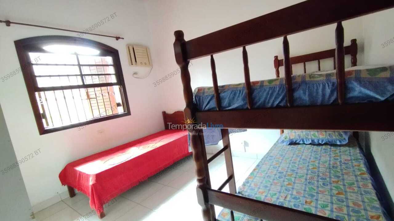 Casa para aluguel de temporada em Ubatuba (Itaguá)