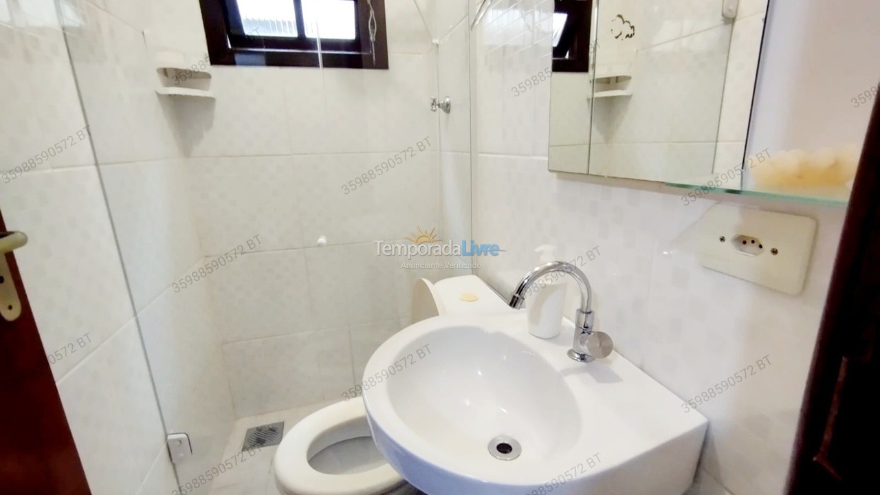 Casa para aluguel de temporada em Ubatuba (Itaguá)