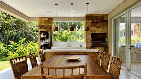 Vacation rentals at Praia da Baleia