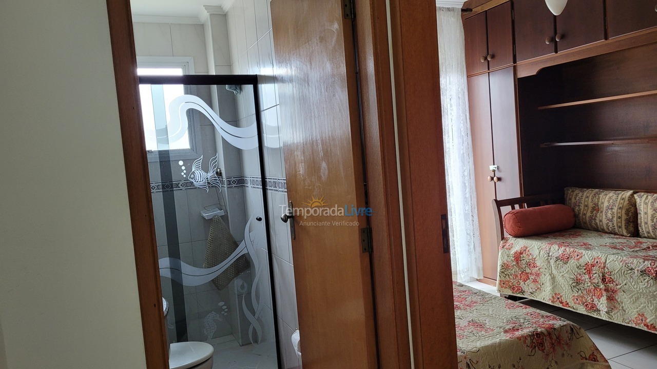 Apartamento para aluguel de temporada em Praia Grande (Vila Tupi)