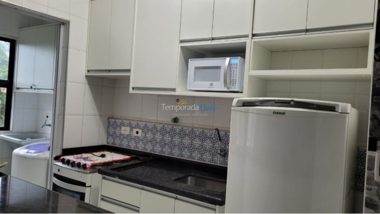 Apartamento para aluguel de temporada em Ubatuba (Praia das Toninhas)