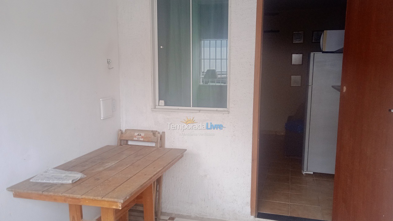 Apartamento para alquiler de vacaciones em Fundão (Praia Grande)
