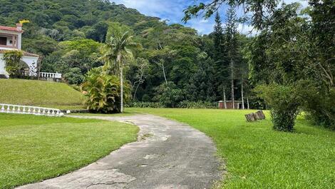MANSÃO INCRÍVEL NO MEIO DA NATUREZA PARA EVENTOS NO ALTO DA BOA VISTA